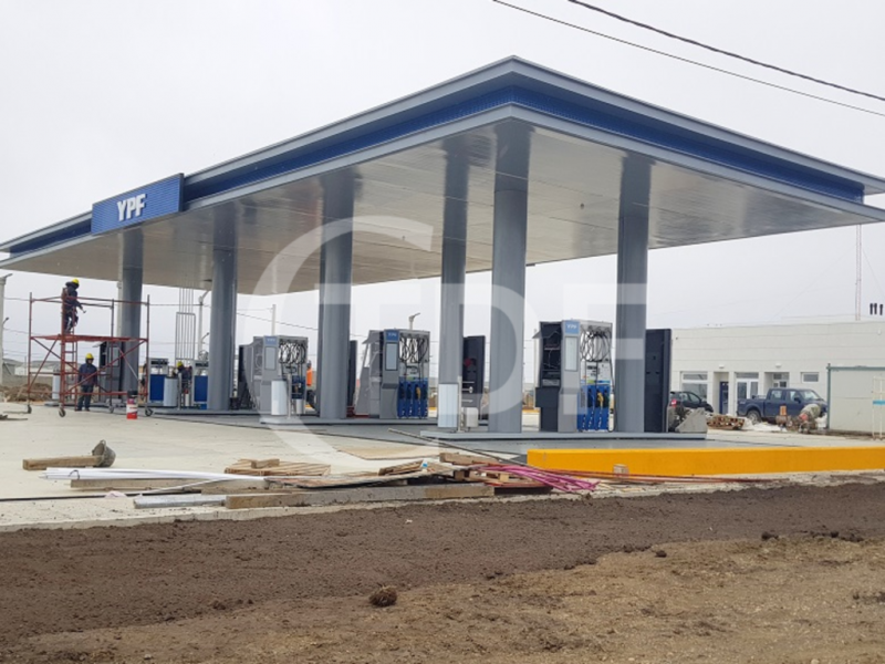Desde el jueves, adems del expendio de combustibles marca YPF, estarn disponibles para los usuarios el resto de los servicios, tales como el centro de compras, la cafetera y un cajero automtico no bancario.