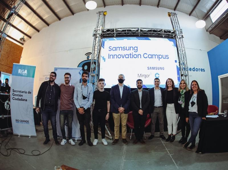 Estamos orgullosos de los resultados que logramos de la primera edicin del Samsung Innovation Campus, dijo Mara Julia Yanzi, Responsable de Ciudadana Corporativa de Samsung Argentina.