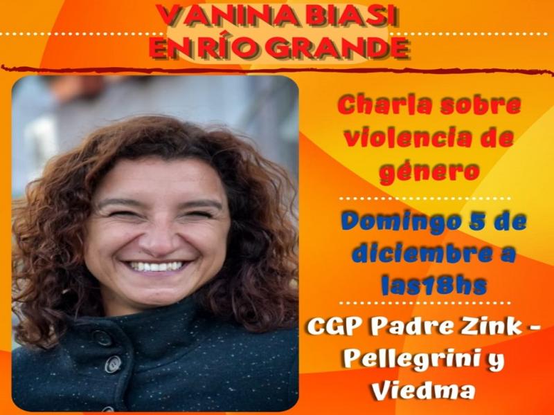 Biase, desde sus 20 aos, participa en la lucha por los derechos de las mujeres y diversidades. Integr la agrupacin Mujeres Trabajadoras Autoconvocadas que dio paso a la agrupacin Plenario de Trabajadoras, la cual fund y dirige.