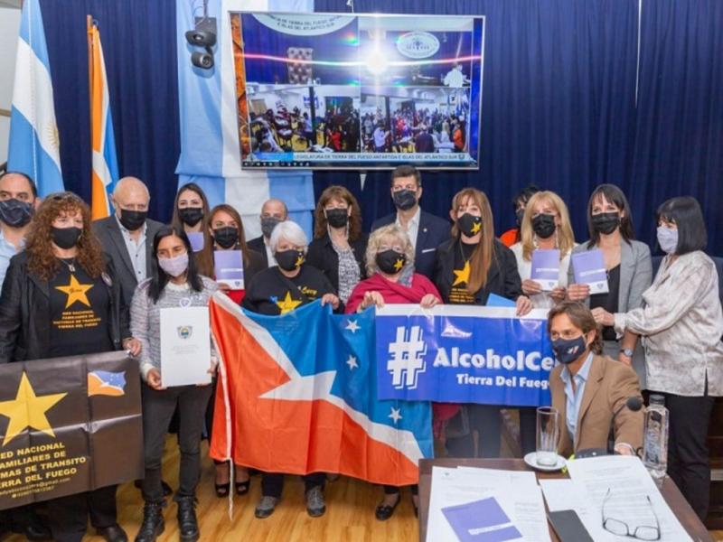 No hay una prohibicin de consumo de alcohol pero el mensaje del Estado es claro: no se podr conducir un vehculo en el caso de haber consumido alcohol, resalt el Legislador Federico Bilota.