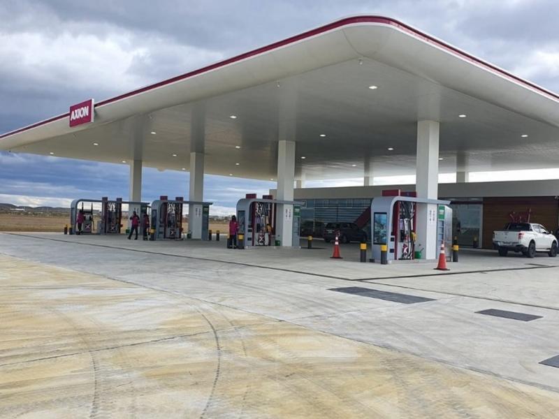 La nueva estacin de servicios se encuentra ubicada en la calle Mirko Milosevic N 38, a metros del puente General Mosconi que conecta la zona centro y norte de ciudad de Ro Grande con la margen sur.