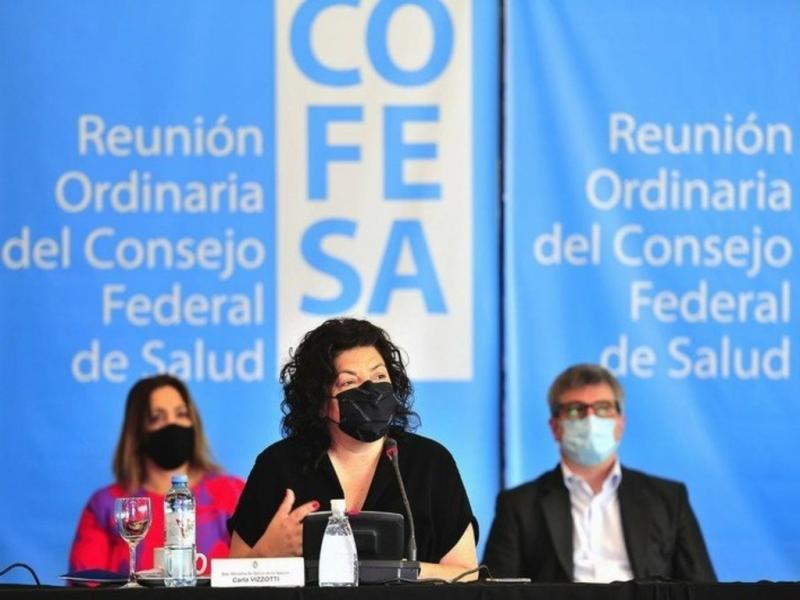 Las nuevas medidas surgen a raz de la recomendacin consensuada en el Consejo Federal de Salud entre las y los titulares de las carteras sanitarias del pas. Cada jurisdiccin evalu y adapt la medida general en funcin del estado de vacunacin.