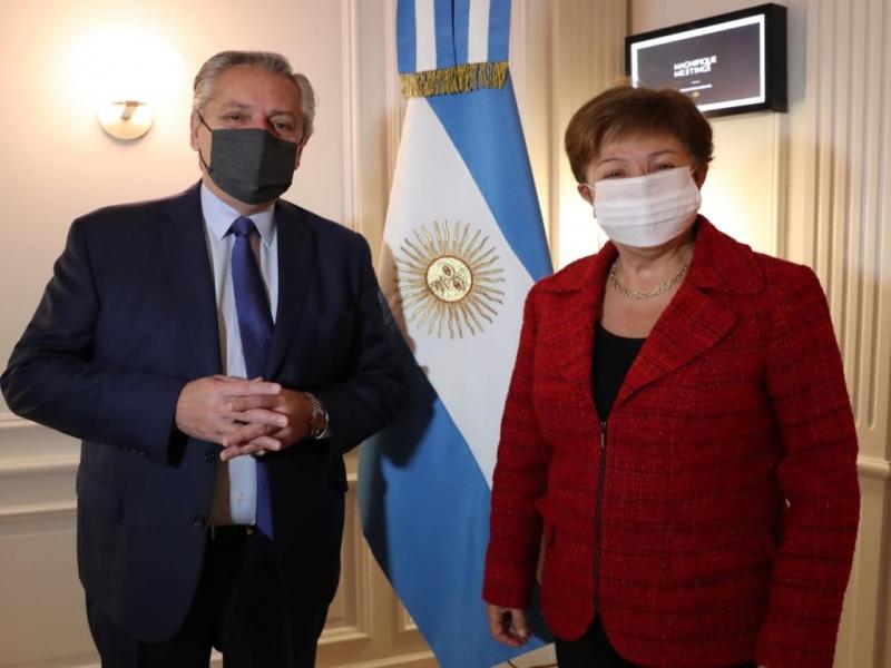 ENAC pide la creacin de un Instituto para la Economa Pyme que, entre otras cosas,  impulse una persona jurdica, un esquema tributario y de contratacin simplificado y competitivo, que incentive la creacin de 100.000 nuevas pymes.