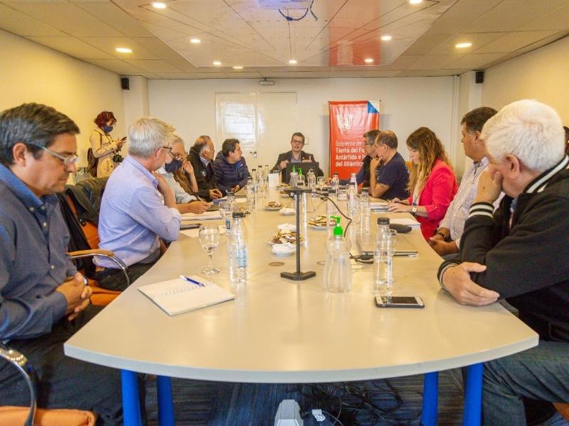 La agenda de trabajo se bas en la coordinacin de las actividades que se realizarn en torno al 2 de abril, buscando generar una agenda conjunta con las distintas instituciones y organizaciones de la provincia.