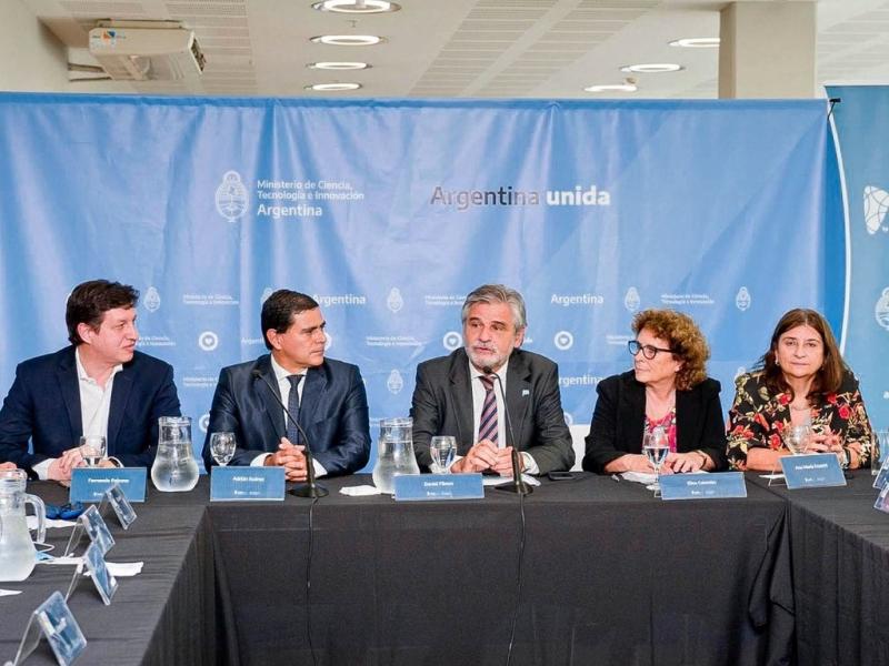 Estamos trabajando con varias instituciones para poder aplicar a la lnea de financiamiento Construir Ciencia, con el objetivo de diversificar nuestra matriz productiva, indic Alejandra Man, Secretara de Ciencia y Tecnologa de Tierra del Fuego.
