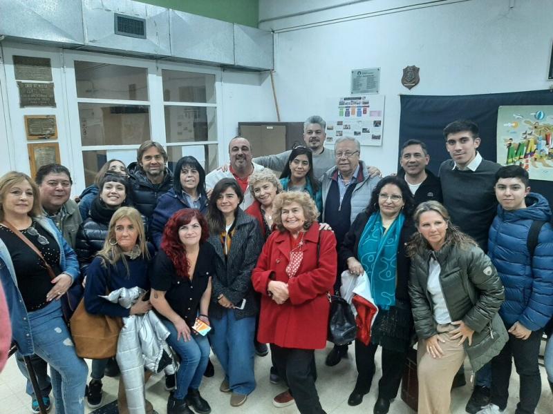 La lista N 1 Integracin Radical liderada por Liliana Martnez Allende obtuvo un rotundo triunfo en las internas del radicalismo fueguino con un acompaamiento superior al 70%.