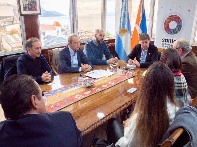 La propuesta de MMEX Resources, es de la instalacin de un campo elico en el norte de la provincia, y la instalacin de una planta de electrlisis. Se estima que generar 1.200 puestos de trabajo.