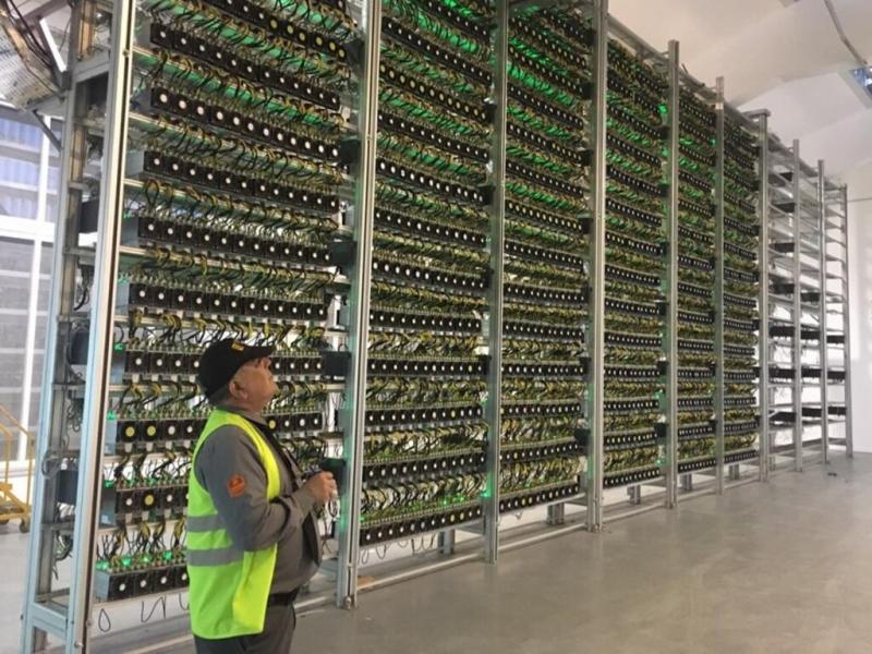 El minado de criptomonedas es una actividad permitida, pero que debe respetar la categora tarifara que le corresponde segn los precios determinados por el Gobierno de la Nacin, indicaron desde la Cooperativa Elctrica de Ro Grande.