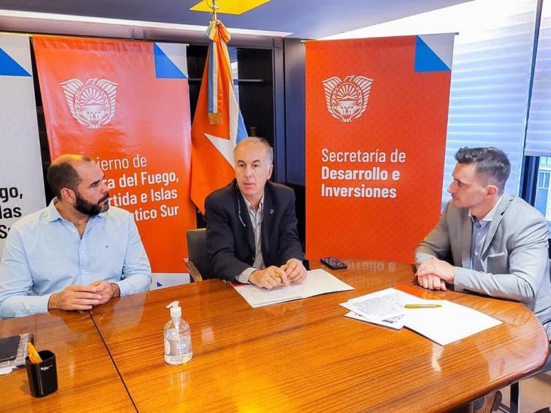 Este convenio surge de la necesidad de brindar seguridad a las familias que deban alquilar o renovar el alquiler de una vivienda para que estudien sus hijos o hijas en la Ciudad Autnoma de Buenos Aires, dijo Ariel Castiglione. 