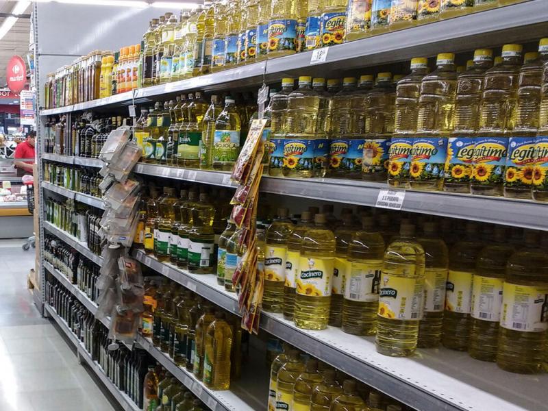 Las principales subas volvieron a darse en Aceites (11% y 6% segn regin) y Carnes y derivados (entre 5% y 6,5%), as como tambin en Bebidas no alcohlicas (aumentos de hasta casi 8% en algunas partes del pas).
