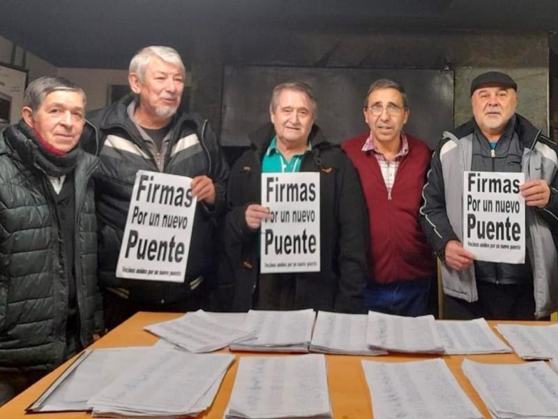 La obra del nuevo puente traer trabajo y progreso a muchos riograndenses, adems de aliviar la conectividad. Consolidar el vnculo entre ambas mrgenes de la ciudad y eso ya es importante, seal Sergio Fresia.
