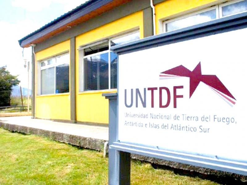 Otro de los propsitos del curso es brindar herramientas especficas para el acompaamiento adecuado a personas que utilizan cannabis con fines teraputicos, destacaron desde la Universidad Nacional de Tierra del Fuego.