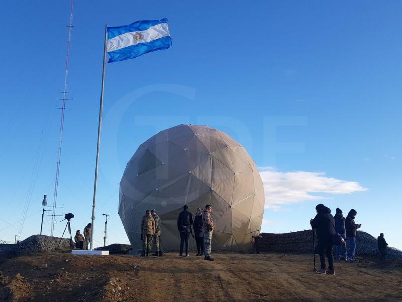 Los vuelos no tenan plan de vuelo, permiso de espacio areo argentino, ni comunicacin oficial con las agencias de control nacional, siendo una preocupante violacin de la soberana area de nuestro pas, indicaron los Parlamentarios.  