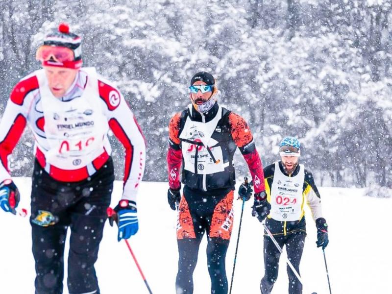 Los ms de 320 participantes disfrutaron de este deporte que representa a Tierra del Fuego, no solo importantes atletas internacionales y nacionales, sino tambin residentes aficionados a este deporte, indic Andrea Barrio, funcionaria del INFUETUR.