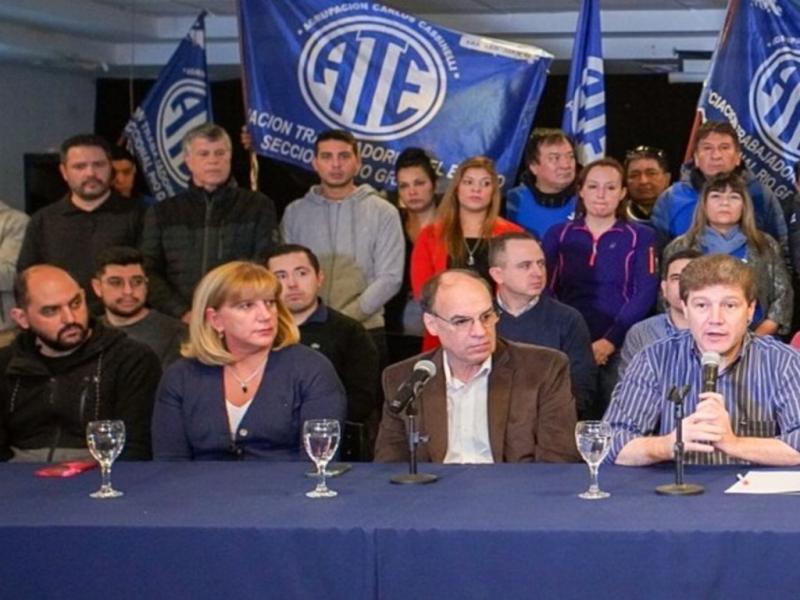 La pacificacin empieza por los discursos y ningn discurso, tanto de un sector como de otro, busca la pacificacin; al contrario, busca ahondar la grieta y eso lleva a la Argentina al desastre, recalc Pablo Blanco.