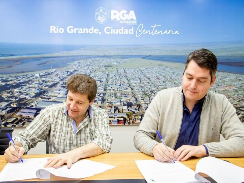 Estos Diputados tienen un gran prejuicio sobre el lugar estratgico y geopoltico que tiene nuestra provincia en cuanto a la soberana, y buscan culpar a Tierra del Fuego como la madre de todos los problemas del pas