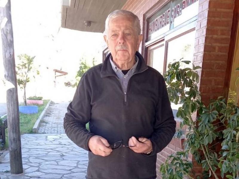 Hoy habla de esto gente que no sabe, no conoce y cree que la solucin de los problemas financieros y presupuestarios del pas se resuelven anulando la 19640. Estn totalmente equivocados, remarc Mariano Viaa.