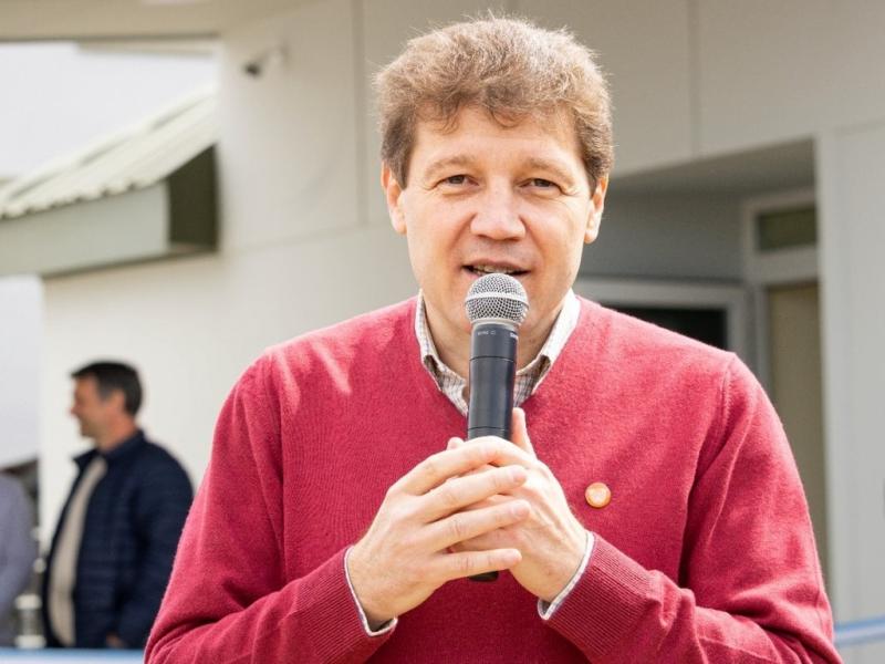 Como no saben lo que pasa en la vida cotidiana en nuestra provincia porque no van al supermercado de ac, no se ven con los vecinos, entonces estn usando de estrategia atacar al Gobierno por una cuestin electoral, dijo Gustavo Melella.