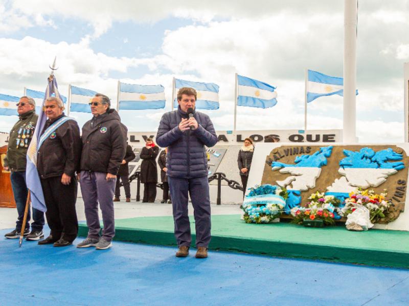 Los argentinos aprendimos hacia dnde queremos ir y no volver hacia atrs en la entrega de soberana como lo fue el acuerdo Foradori-Duncan, resalt el Gobernador de Tierra del Fuego, Gustavo Melella. 