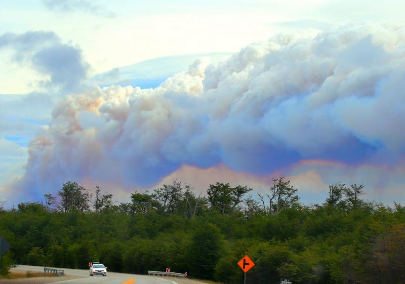 Se le dio aviso al Sistema Nacional de Manejo del Fuego para informarlos de la situacin y pedirles estar en estado de alerta a medida que la emergencia avance, indicaron desde el Gobierno de Tierra del Fuego.