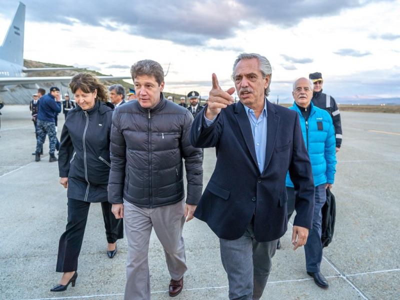 La visita del Presidente de la Nacin se concreta en el marco del Da de la Antrtida Argentina que se conmemora este mircoles 22. La visita es considerada de carcter histrica. 