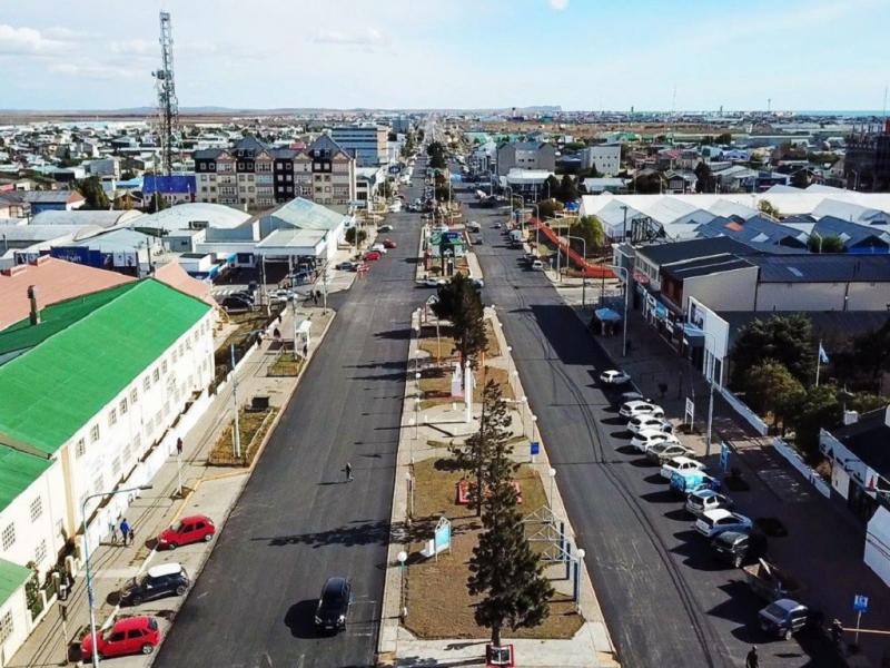 La intervencin se realiz con asfalto en caliente y permiti recuperar ms de 2.000 metros lineales en ambas manos de una arteria clave del centro de nuestra ciudad.