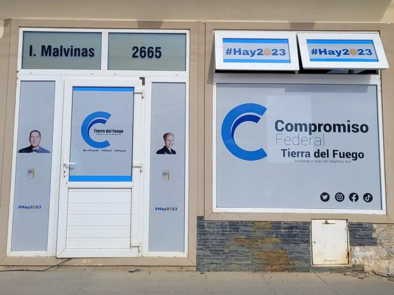 La pronunciacin provoca una confusin durante la contienda electoral y vulnera nuestros principios como partido, destaca la presentacin realizada por Cristian Amadio, Apoderado del partido de orden nacional Compromiso Federal.