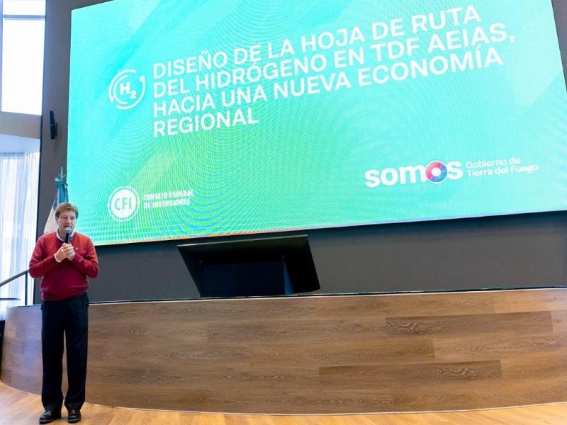 Estamos construyendo una industria que hoy no existe y que es la industria del futuro. Una industria que nos va a dar crecimiento, desarrollo y bienestar que es lo que deseamos, destac Gustavo Melella.