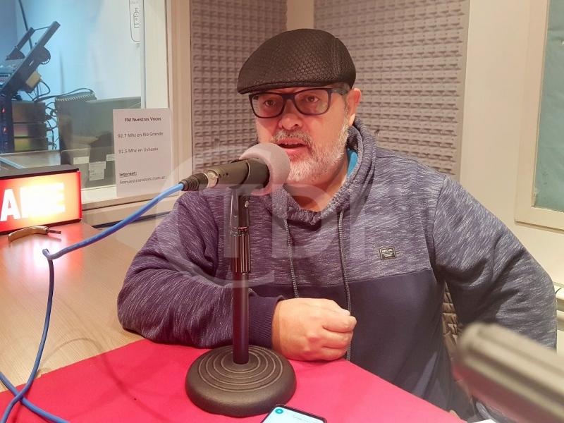 La Legislatura que nosotros soamos tiene que ser con mucho debate y no con determinados consensos previos, como se da ahora, que luego terminan en levantadas de mano y nada ms, remarc Jos Mara Barretta.
