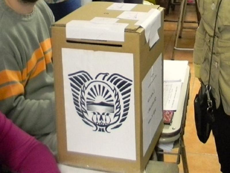 La Justicia Electoral dispuso que los resultados oficiales de las elecciones de este domingo se difundan recin a partir de las 3 horas de finalizado el escrutinio.