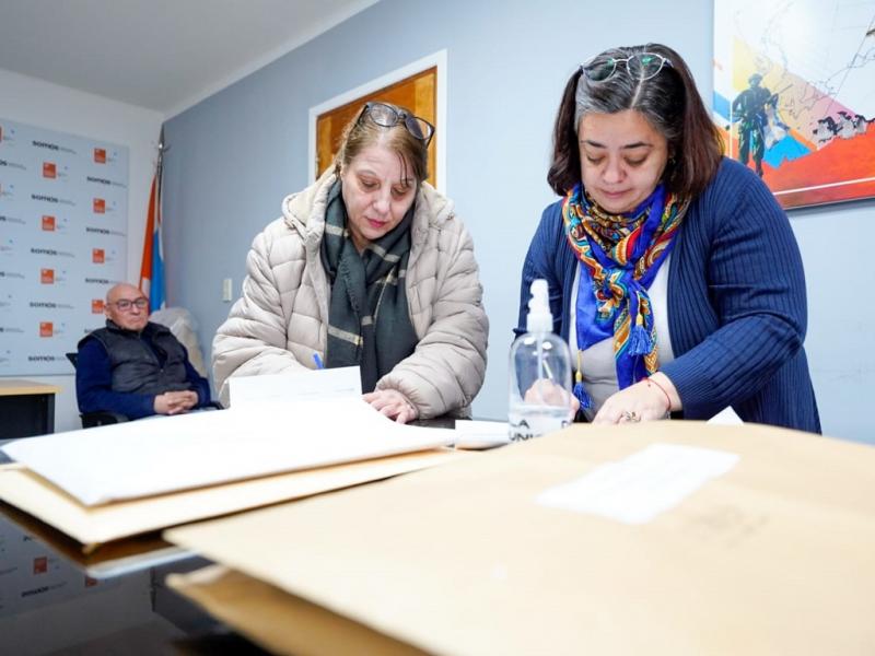 Cabe destacar que la obra tiene un monto oficial de inversin de casi 190 millones de pesos que sern financiados con fondos provinciales, y un plazo de ejecucin de 180 das.