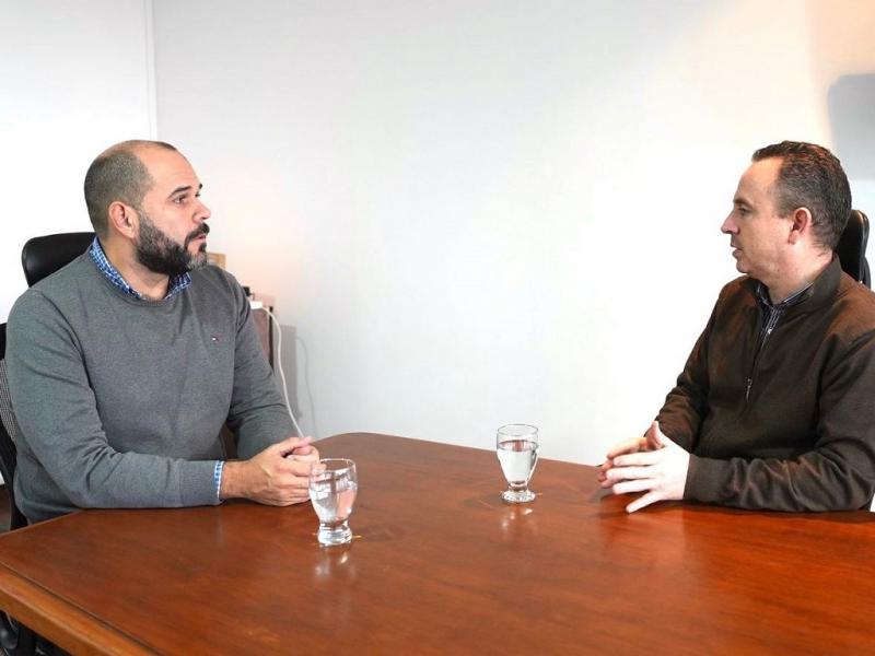 Tenemos que sostener la unidad que logramos en las elecciones provinciales. Es la nica manera de llevar la mejor propuesta al electorado y tener representantes que defiendan los intereses de nuestra provincia, indicaron los funcionarios.