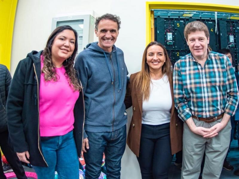 Creo que los fueguinos vamos a acompaar un modelo de pas de crecimiento, de desarrollo. Viene una Argentina de ms esperanza y con mucho ms empleo y ms inclusin. Y para Tierra del Fuego, sobre todo, remarc Gustavo Melella.