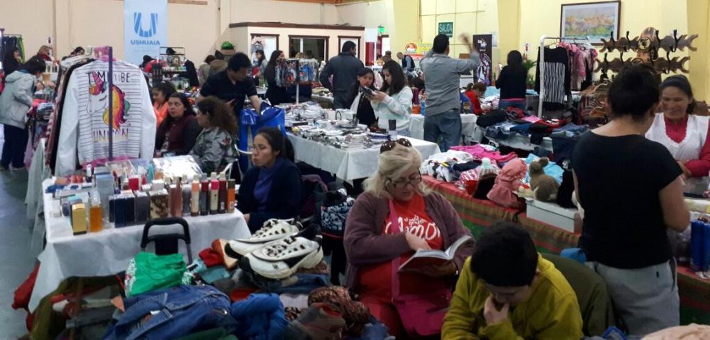 La Secretara de Polticas Sociales, Sanitarias y Derechos Humanos,  a lo largo del ao, llev adelante ferias en distintos puntos de la ciudad y con distintas modalidades y prev realizar una feria ms antes de culminar el 2017.