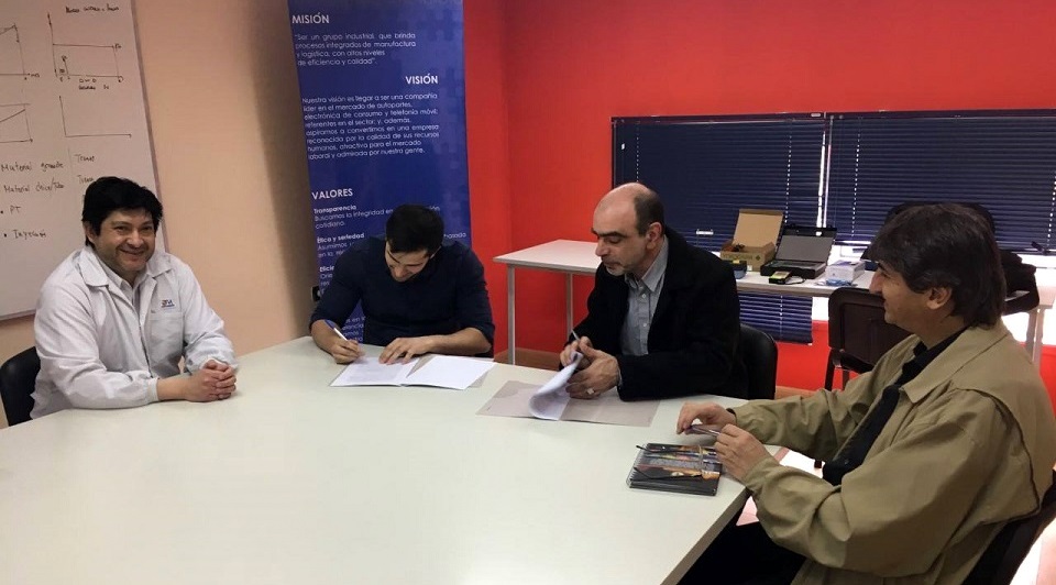 En la accin operativa del convenio y en los ensayos se involucraron, por parte de la UTN Tierra del Fuego, la Secretara de Ciencia, Tecnologa y Postgrado y la Secretara de Cultura y Extensin a cargo del Ing. Abraham Jos y el Lic. Fabio Seleme respec