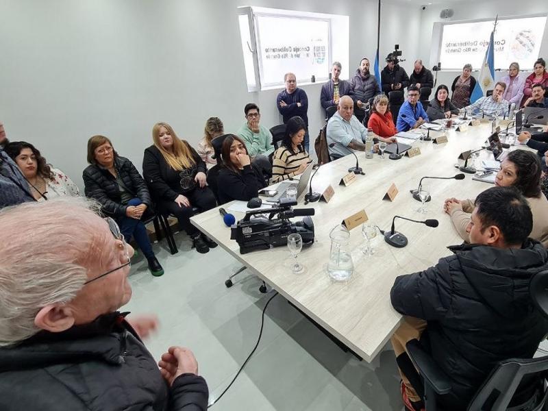 Miriam Laly Mora critic las exigencias que impone la Cmara de Comercio para que los feriantes puedan trabajar, y destac que, el Municipio no cuenta con un espacio ni siquiera para contener a 100 feriantes.