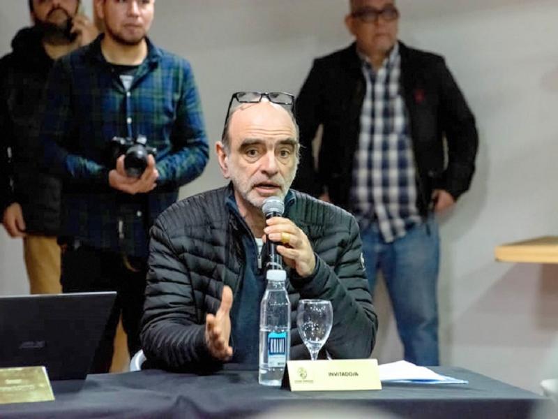 Seleme destac la falta de un sistema claro de transporte en Ro Grande, evidenciando la ausencia de una distribucin equitativa de paradas y la falta de regulacin estricta en cuanto a las horas de trabajo por licencia.