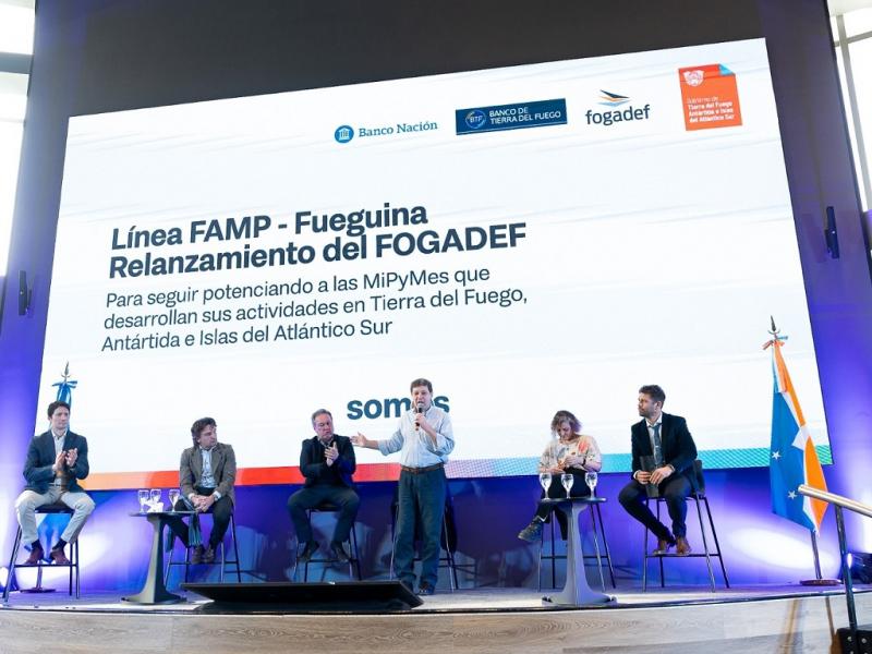 Segn la CEPAL, Tierra del Fuego es una de las tres provincias que ms creci y que ms va a crecer en desarrollo, porque hay movimiento econmico. Por eso la banca pblica tiene que acompaar, coment el Gobernador Melella.