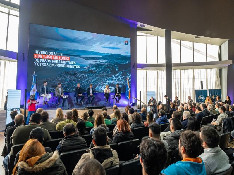 Tener la posibilidad de acceder a financiamientos con tasas absolutamente convenientes, realmente aporta al desarrollo, a sostener, a ayudar a todo el tejido empresarial de Tierra del Fuego, sostuvo Sonia Castiglione. 