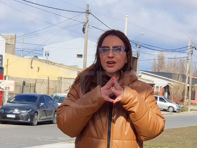 Les puedo garantizar que este proyecto defiende la educacin y la salud pblica y gratuita, como tambin defiende el derecho de los nios, los jvenes y de los adultos mayores, remarc Andrea Freites.