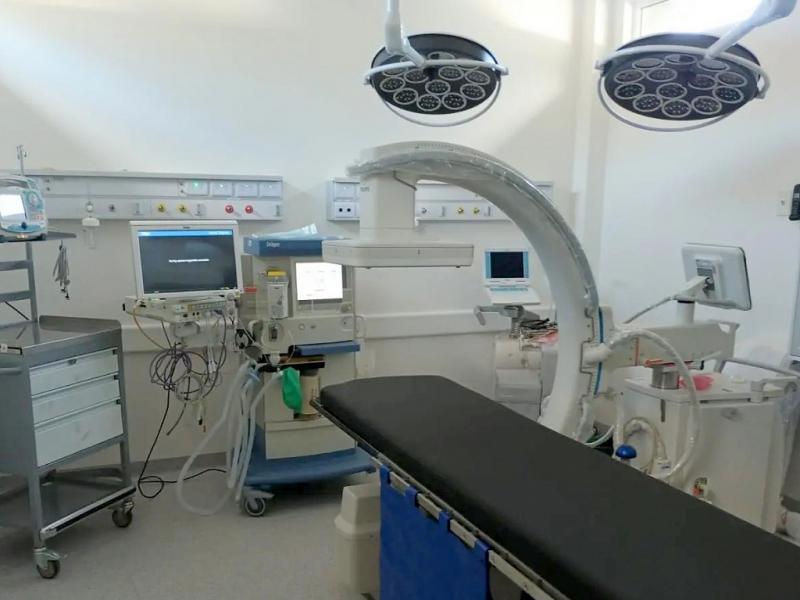 Este servicio aportar a toda la comunidad de Tierra del Fuego una prestacin de primera lnea en el cuidado y tratamiento de la salud cardiovascular, destac el Jefe de Departamento de Cardiologa del HRRG, Dr. Julio Heiber.