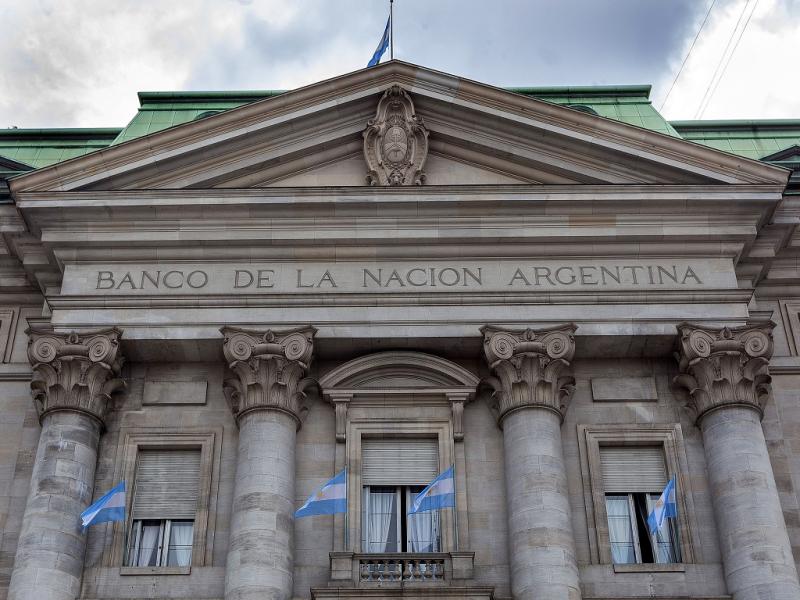 No estamos dispuestos a resignar soberana crediticia ni financiera para que este negocio pase a ser administrado por manos privadas o entidades financieras del exterior. No todo se compra ni se vende, remarc Pablo Blanco.