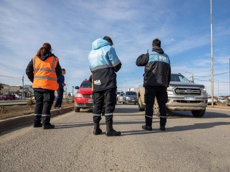 Con los Operativos Preventivos de Trnsito se busca reforzar la seguridad vial de la ciudad tanto para conductores como para peatones y, a su vez, crear conciencia y educar en lo que respecta al cumplimiento de las normas viales.