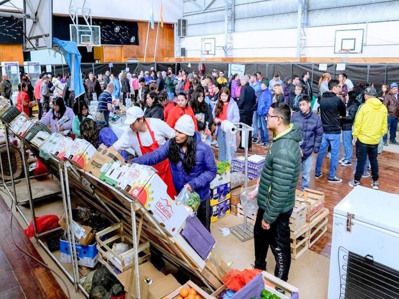 En Tu Mercado TDF habr precios promocionales en productos de carnicera, verdulera, pescadera, panadera, pastas caseras, y artculos de limpieza. Adems, participarn emprendedores en rubros como ropa, bijouterie, etc.