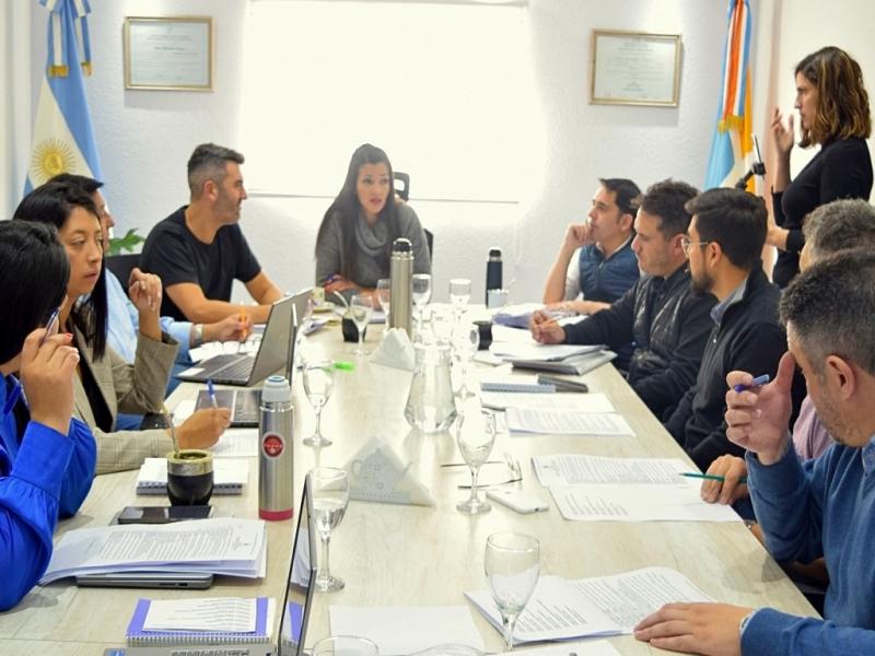 El viernes se realiz la reunin de Labor Parlamentaria, donde los Concejales delinearon los temas que se incluirn en el Orden del Da que sern tratados en la II Sesin Ordinaria que se desarrollar este domingo en IPES Paulo Freire.