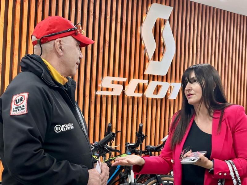 Estas visitas nos permiten dar a conocer en qu estamos avanzando y analizar los resultados de las gestiones realizadas junto al Fondo de Garanta, coment la Ministra de Produccin y Ambiente de Tierra del Fuego, Karina Fernndez.