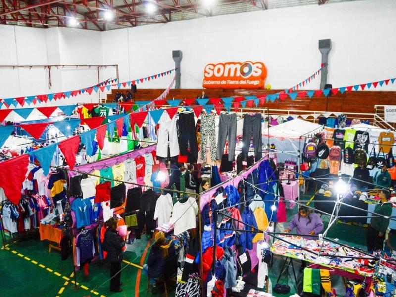 Durante ambas jornadas, los vecinos de Ro Grande podrn disfrutar de una amplia y variada propuesta que incluir productos de indumentaria, tecnologa, accesorios y artculos para el hogar.