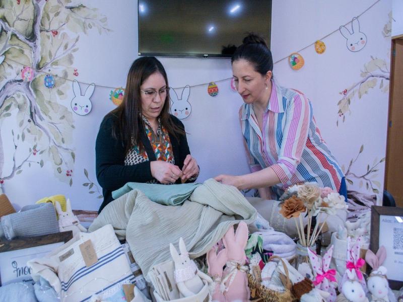 Mujeres emprendedoras podrn conocerse entre pares, compartir experiencias y continuar fortaleciendo el entramado emprendedor de la ciudad. El encuentro se realizar este mircoles 23 de julio, de 13:30 a 16 horas, en el Museo Choquintel.