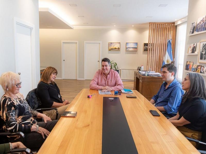 Tras la firma del convenio, los funcionarios municipales junto a las autoridades  de LUCCAU, visitaron el Centro Municipal de Salud N 1, el cual forma parte de la red de 15 dispositivos municipales de salud que funcionan en distintos puntos de la ciudad.