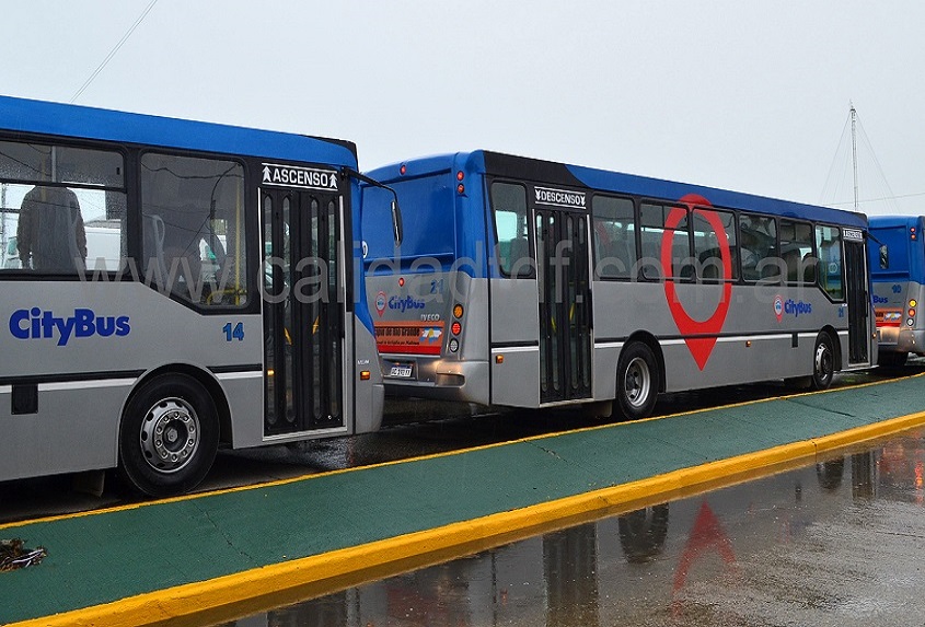 La ltima pregunta del cuestionario fue: Le parece bien el proyecto de la central de transferencias ubicado en avenida Belgrano y Mackinlay, para aguardar cmodamente de colectivo?
El 92,7 por ciento coment que 